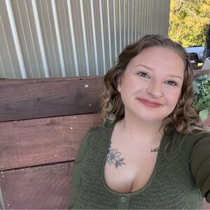 Meet your Posher, Haley